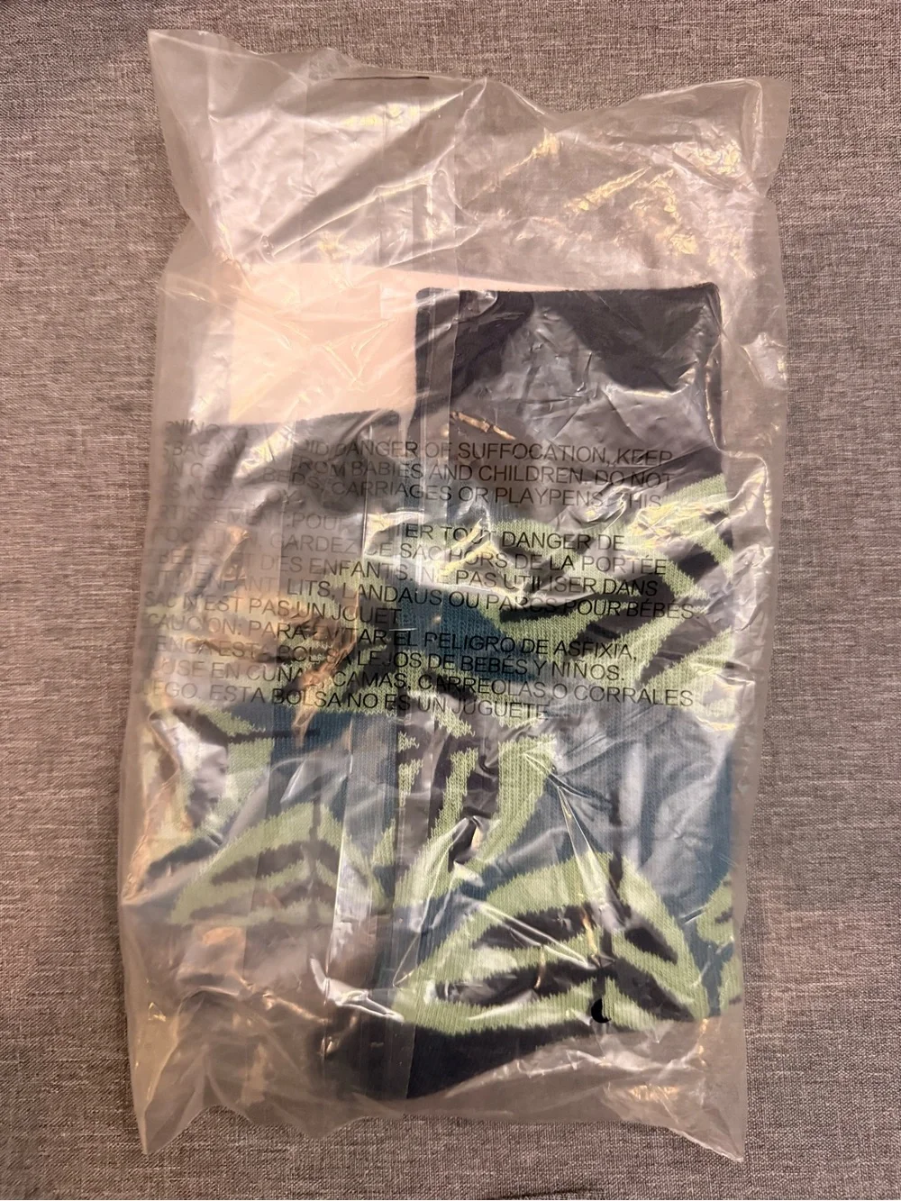 Pair of Thieves - Green and Black Zebra Print Sweater Kids M Shoe Size 10T - 3C